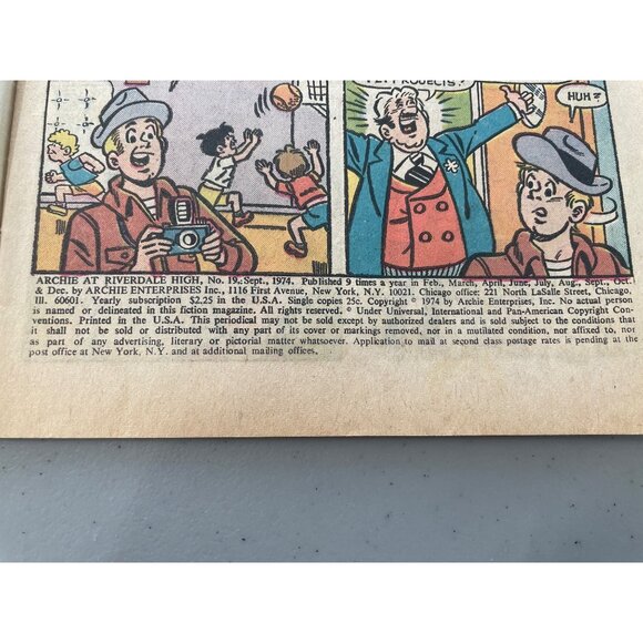 Archie Series Archie At Riverdale High #19 Sept.1974 Comic Book Bagged Boarded - Picture 3 of 6